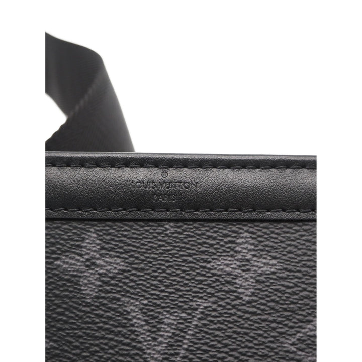Louis Vuitton Gaston Wearable Portefeuille Monogram Eclipse Noir – vue 4 – GABY PARIS