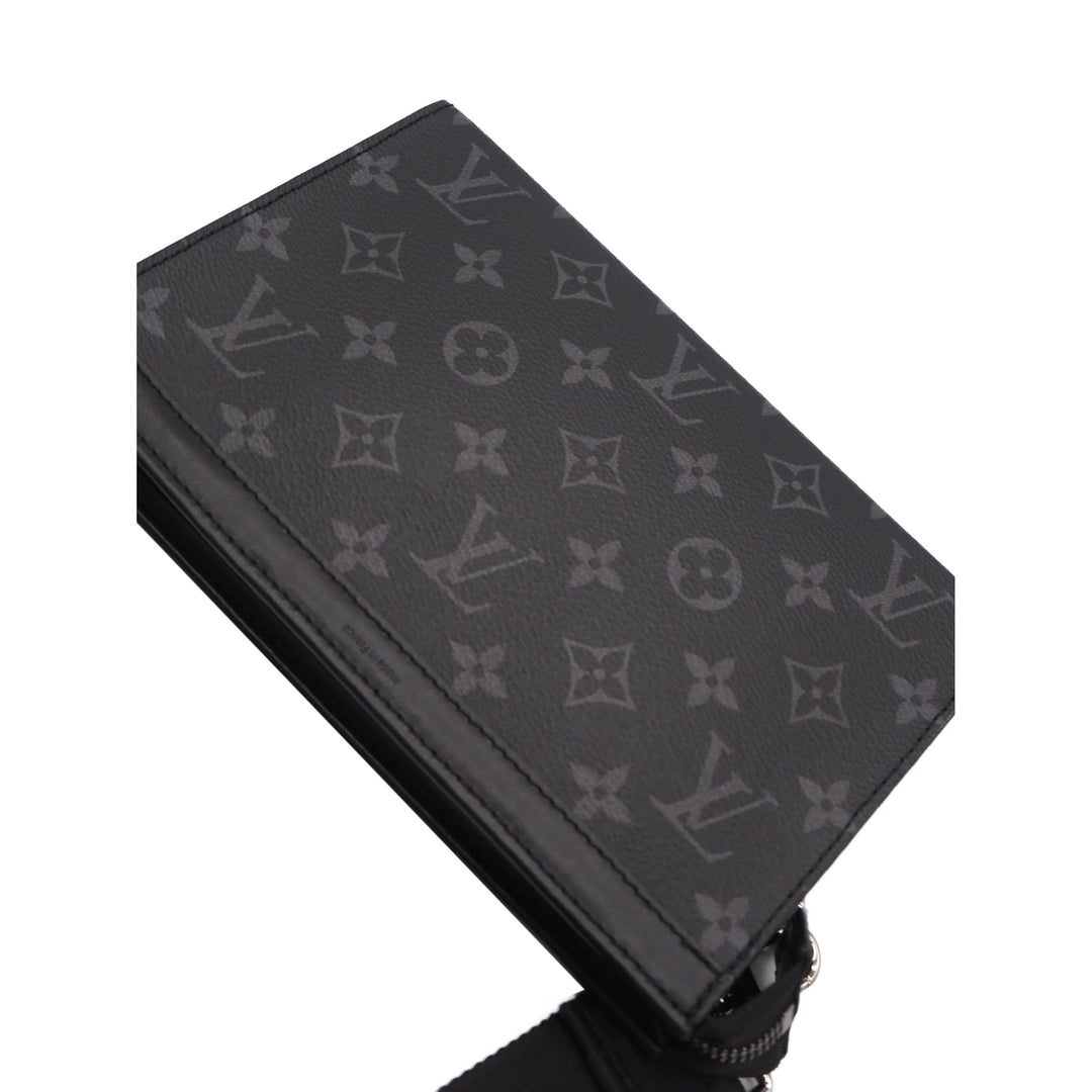 Louis Vuitton Gaston Wearable Portefeuille Monogram Eclipse Noir – vue 9 – GABY PARIS