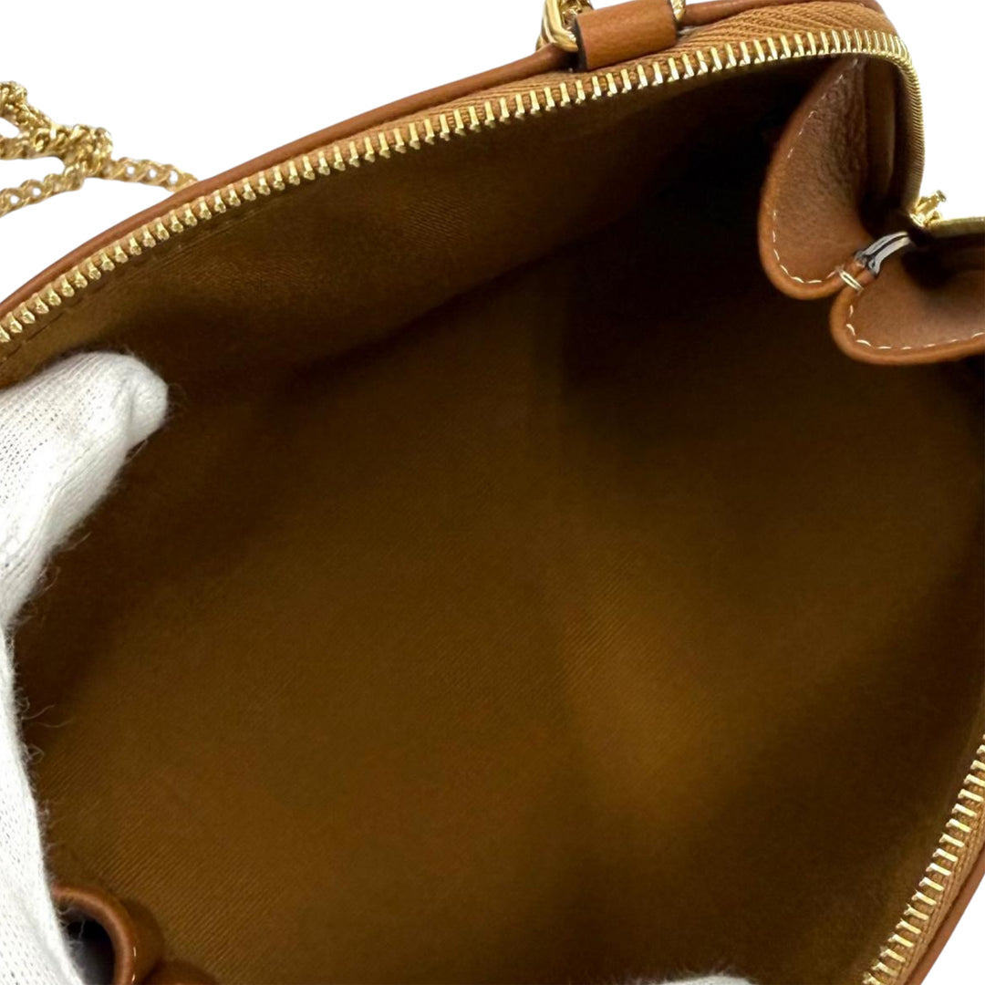 Triomphe Pochette avec chaîne Triomphe enduite Blanc