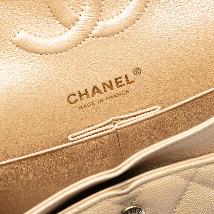 Chanel Medium Classic Iridescent Caviar Double rabat