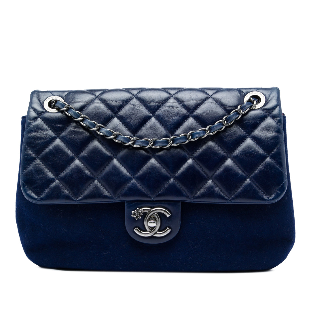 Chanel Sac bandoulière CC Matelassé et Cuir d'agneau Bleu – vue principale – GABY PARIS