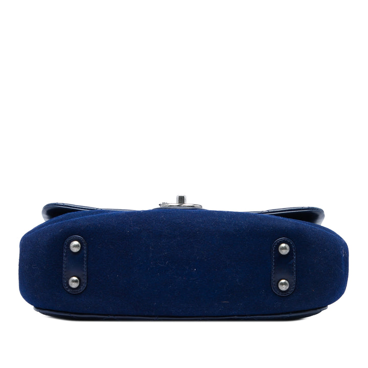 Chanel Sac bandoulière CC Matelassé et Cuir d'agneau Bleu – vue 3 – GABY PARIS