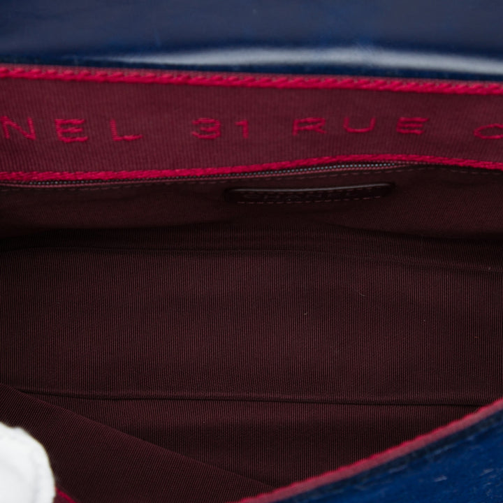 Chanel Sac bandoulière CC Matelassé et Cuir d'agneau Bleu – vue 4 – GABY PARIS