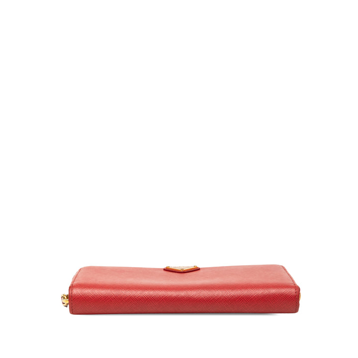 Prada Portefeuille long zippé Saffiano Rouge – vue 3 – GABY PARIS