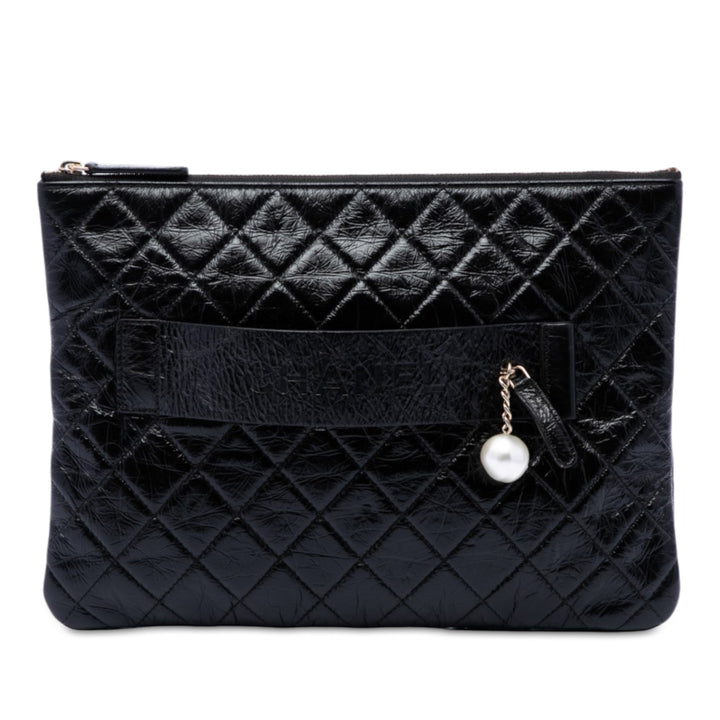 Froissé Night by the C O Étui Pochette Moyen Cuir de veau Noir