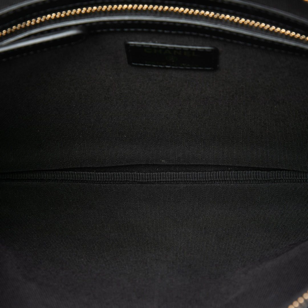 Froissé Night by the C O Étui Pochette Moyen Cuir de veau Noir