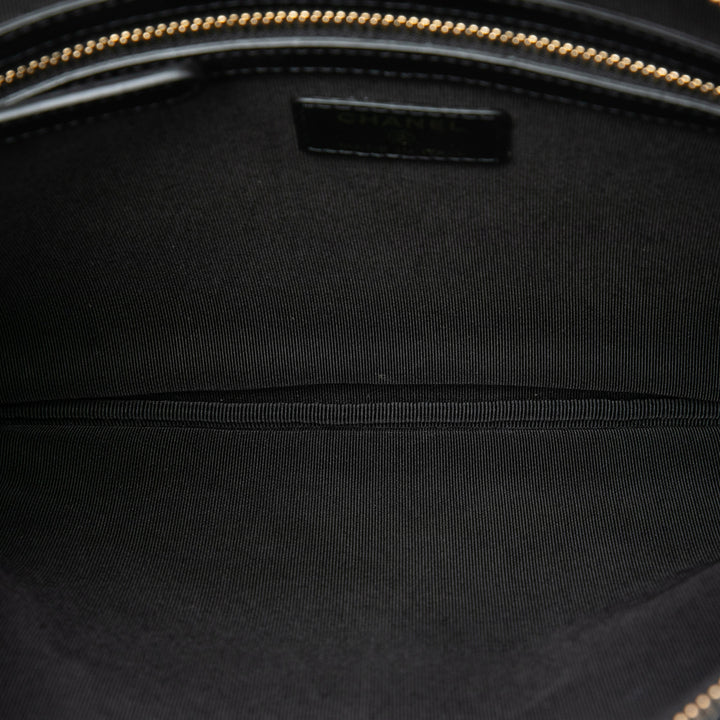Froissé Night by the C O Étui Pochette Moyen Cuir de veau Noir