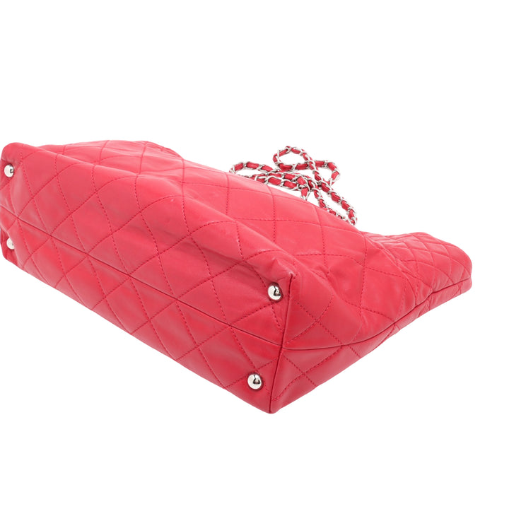 Chanel Large Matelassé Cuir de veau In The Business Cabas