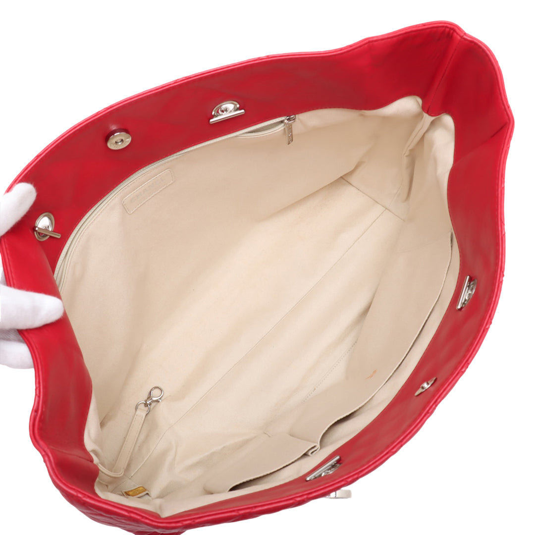 Chanel Large Matelassé Cuir de veau In The Business Cabas