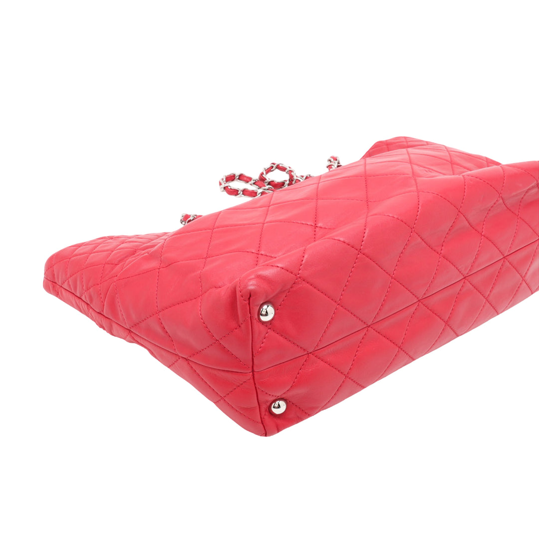 Chanel Large Matelassé Cuir de veau In The Business Cabas