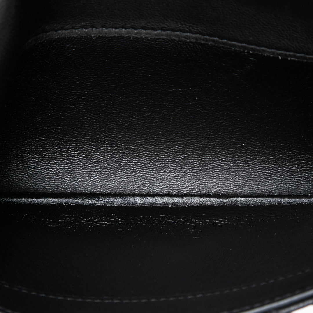 Saint Laurent Matelassé Cuir d’agneau Monogram Gaby Phone Holder Sac porté croisé