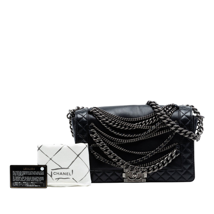 Chanel Medium Paris Dallas Enchained Boy à rabat