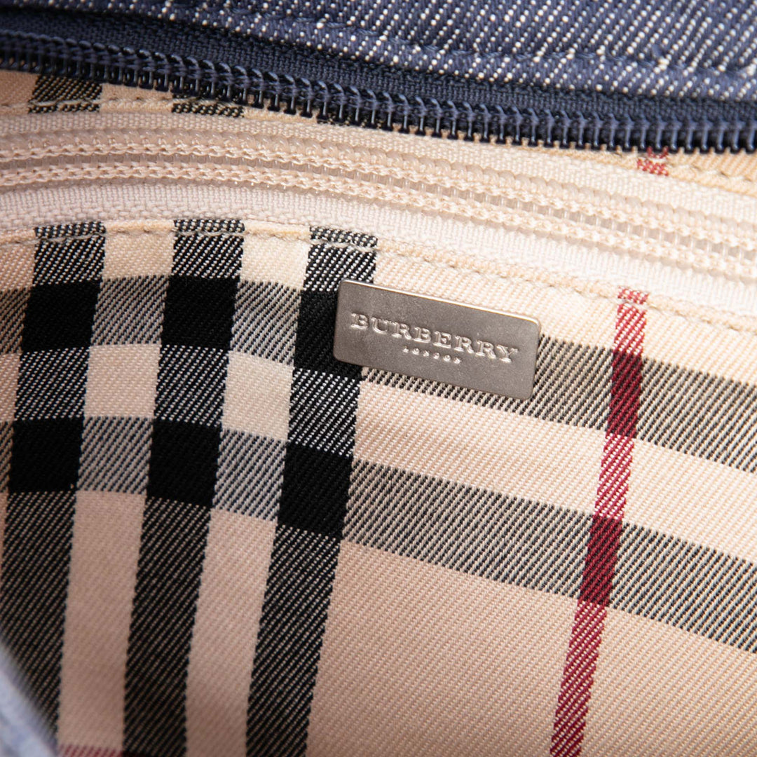 Burberry Sac porté épaule House Check à finitions Jean Bleu – vue 5 – GABY PARIS
