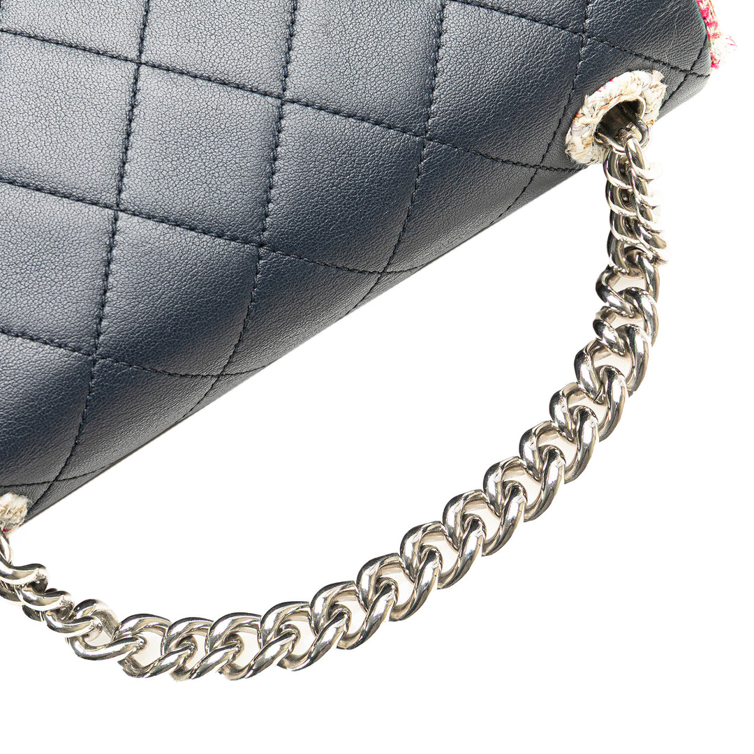 Chanel Quilted Cuir d’agneau and Tweed Elegant Trim Flap Bleu – GABY PARIS Authentique
