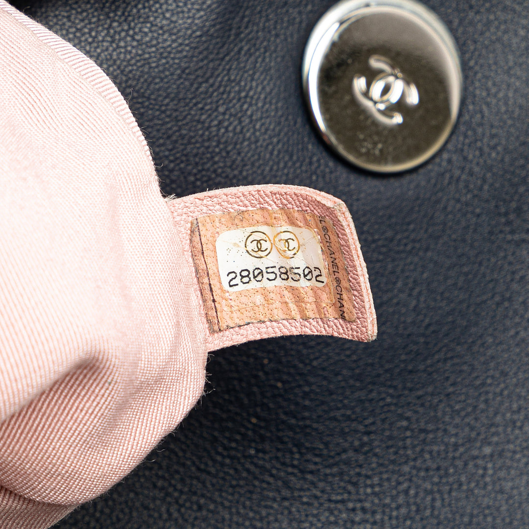 Chanel Quilted Cuir d’agneau and Tweed Elegant Trim Flap Bleu – GABY PARIS Authentique