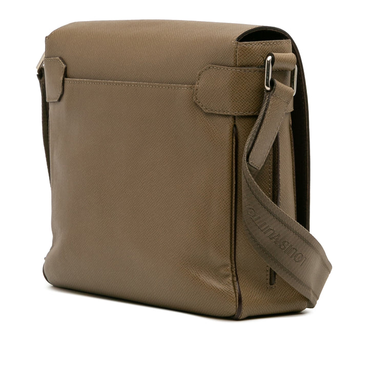Louis Vuitton Taiga Roman PM Marron