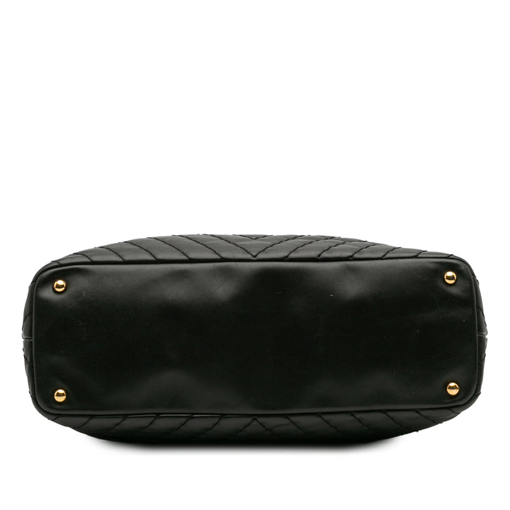 Chanel Large Chevron Cuir de veau Surpique Cabas Noir – GABY PARIS Authentique