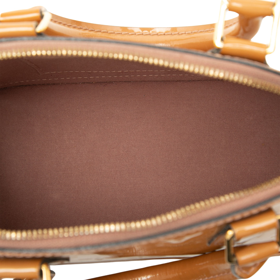Louis Vuitton Alma BB Cuir verni Monogram Marron – vue 4 – GABY PARIS