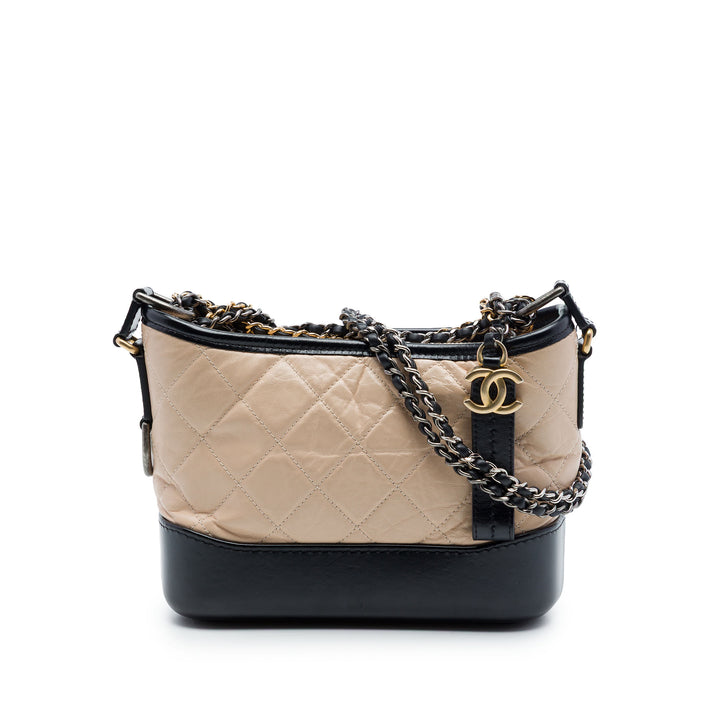 Chanel Small Matelassé vieilli Cuir de veau Gabrielle Hobo