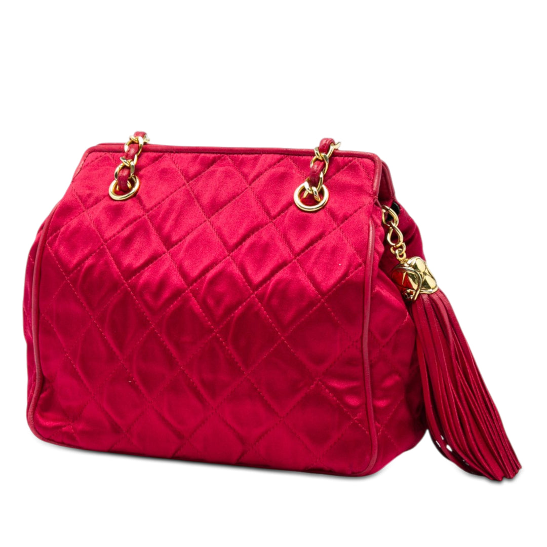 Chanel CC Matelassé Satin Pompon Chain Sac bandoulière
