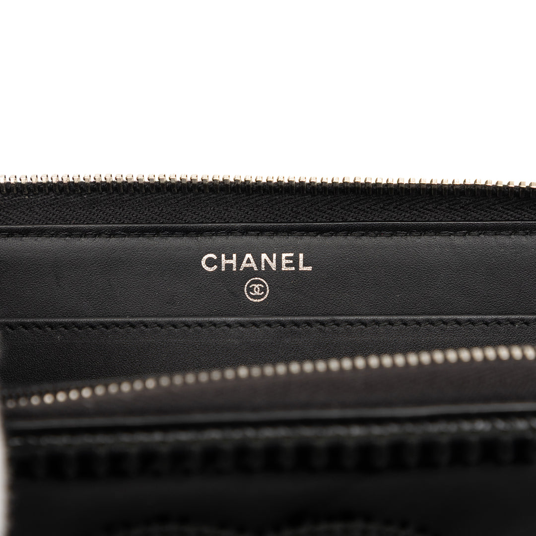 Chanel CC Cuir verni Surpiqué Portefeuille long