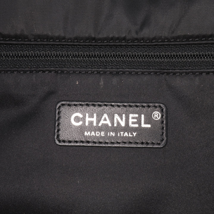 Bicolor Tweed and Nylon Astronaut Essentials Flap Black - Gaby Paris