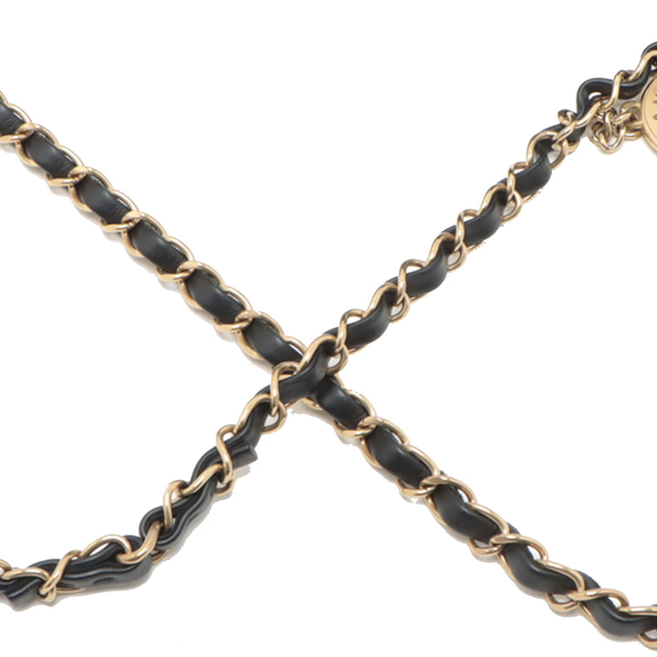 Chanel Small Quilted Aged Cuir d’agneau and Shearling 22 Sac à main Noir