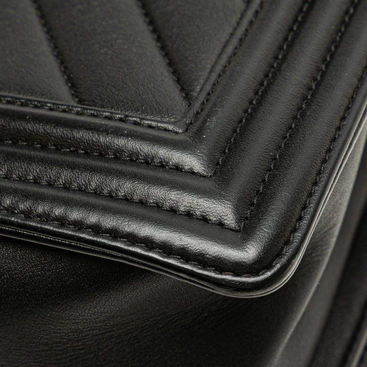 Old Medium Chevron Calfskin Boy Flap Black - Gaby Paris