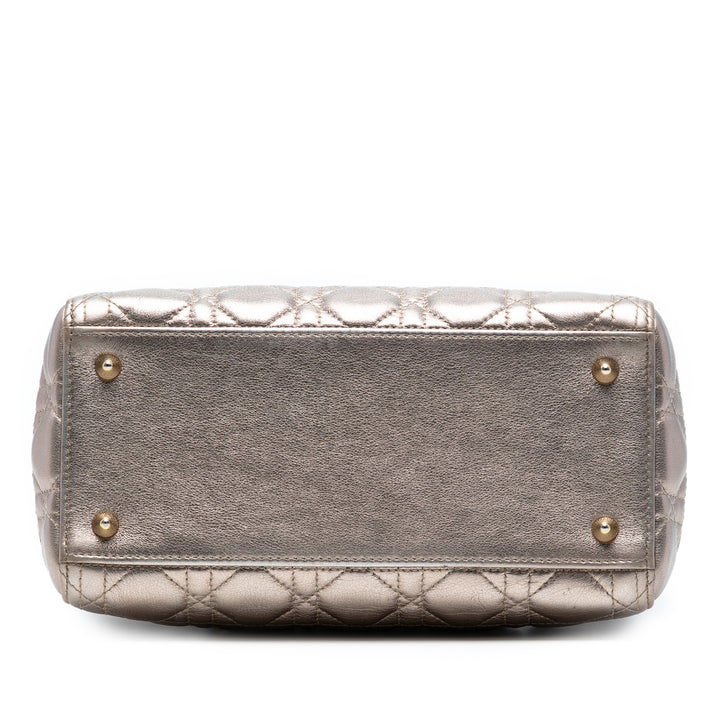 Dior Medium Metallic Cuir d’agneau Cannage Lady Dior