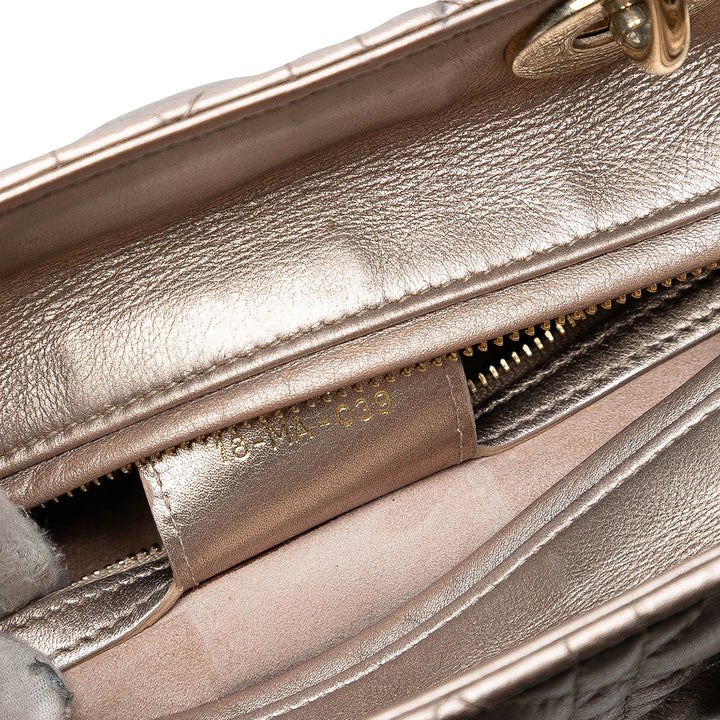 Dior Medium Metallic Cuir d’agneau Cannage Lady Dior