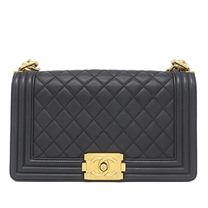 Chanel Old Medium Matelassé Cuir d'agneau Boy à rabat