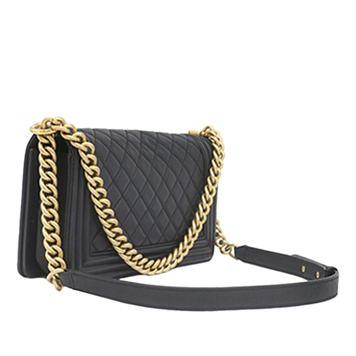 Chanel Old Medium Matelassé Cuir d'agneau Boy à rabat