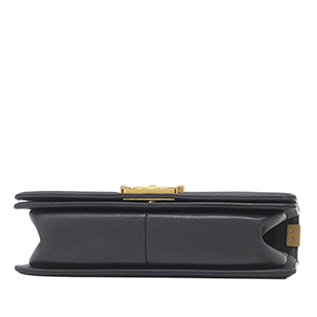 Chanel Old Medium Matelassé Cuir d'agneau Boy à rabat