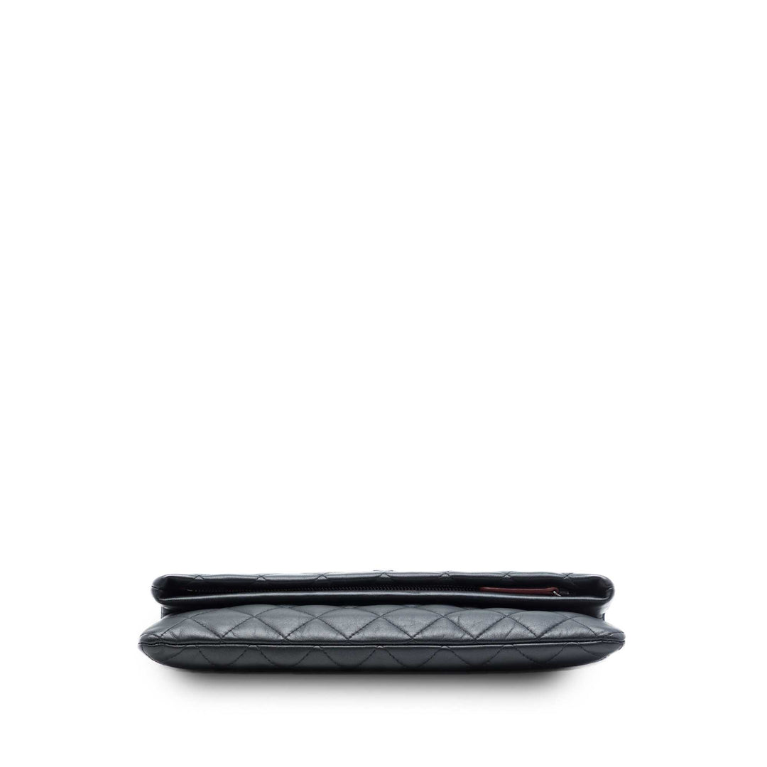 Chanel Matelassé Cuir d’agneau CC Beauty Foldover Pochette