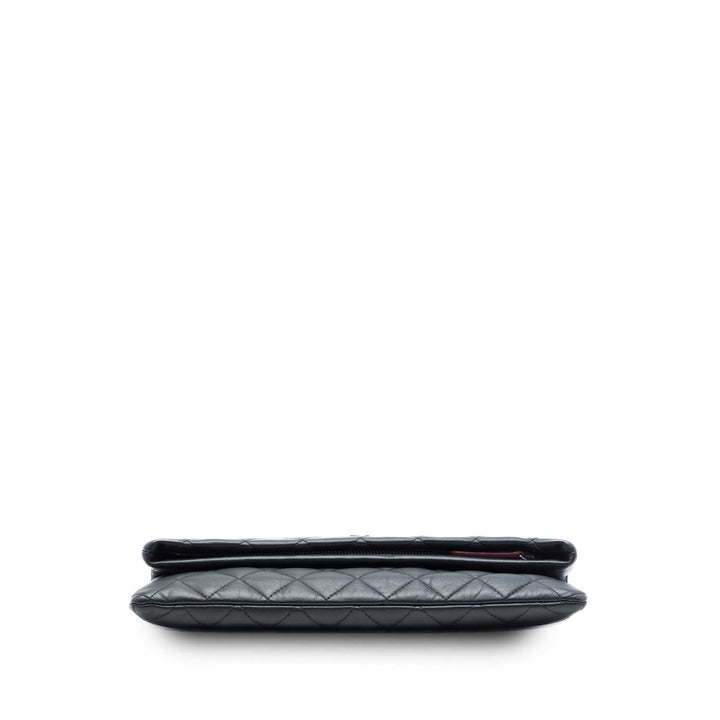 Chanel Matelassé Cuir d’agneau CC Beauty Foldover Pochette