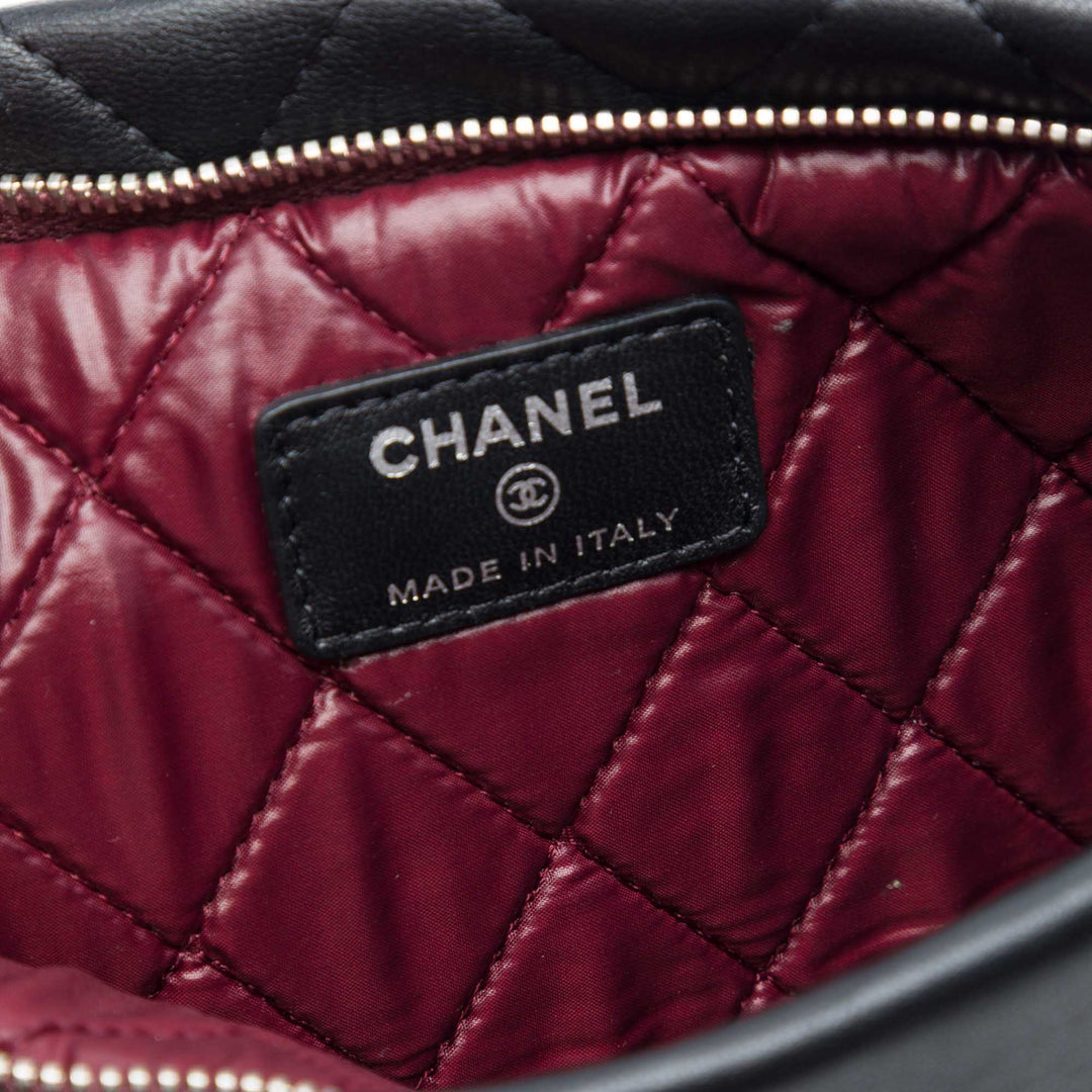 Chanel Matelassé Cuir d’agneau CC Beauty Foldover Pochette