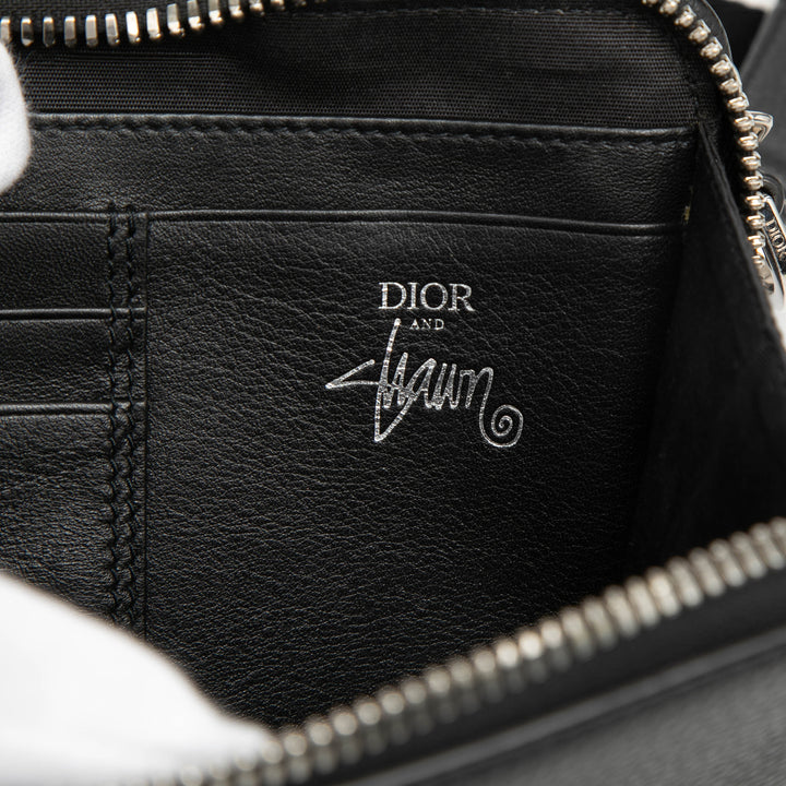 Dior Shawn Stussy Cuir de veau grainé Double Zip Pochette with Strap