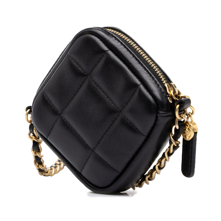 Chanel CC Matelassé Diamond Pochette avec chaîne Cuir d'agneau Noir – vue 2 – GABY PARIS