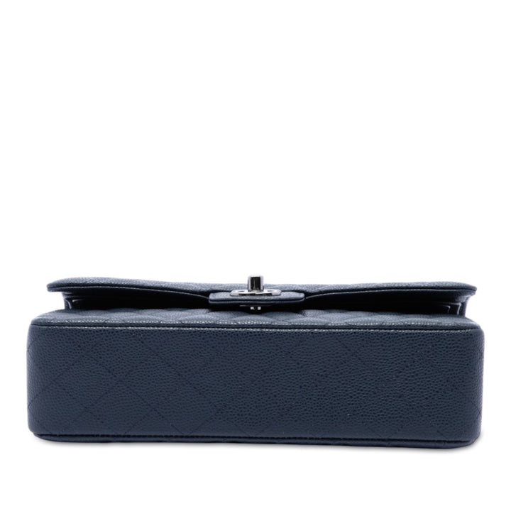 Chanel Classic Double rabat Moyen Cuir caviar Bleu – vue 3 – GABY PARIS