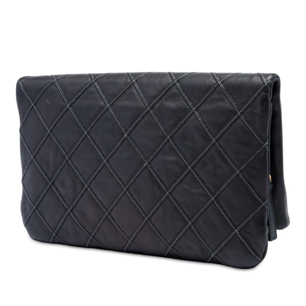 Chanel Pochette Matelassé Thin City Foldover Cuir d'agneau Noir – vue 2 – GABY PARIS