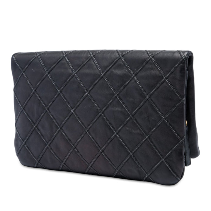 Chanel Pochette Matelassé Thin City Foldover Cuir d'agneau Noir – vue 2 – GABY PARIS