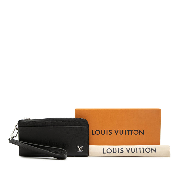 Louis Vuitton Taiga Zippy Dragonne Portefeuille