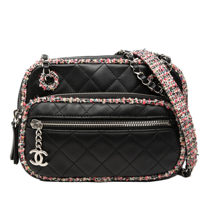 Chanel CC Matelassé Elegant Trim Front Zippé Sac caméra Cuir d'agneau