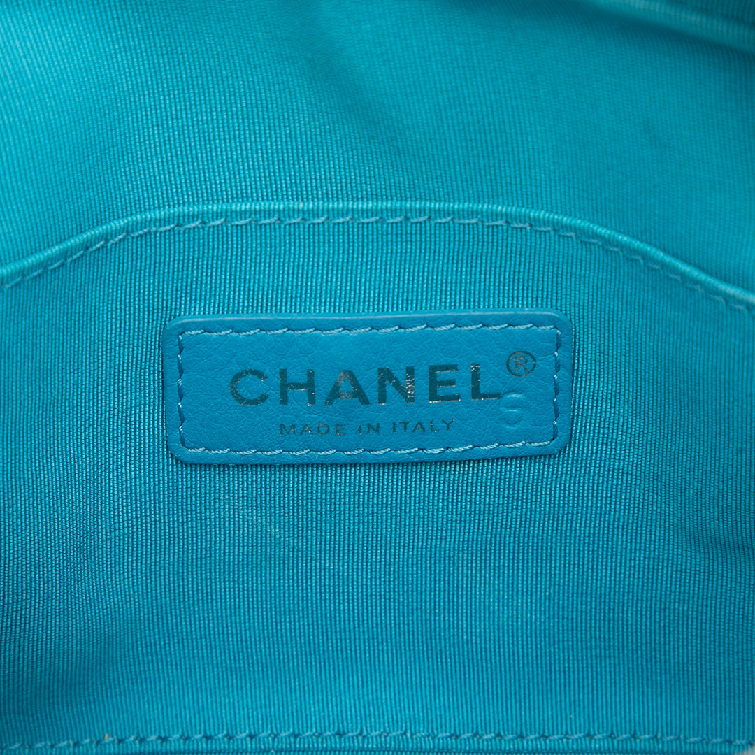 Chanel CC Matelassé Elegant Trim Front Zippé Sac caméra Cuir d'agneau