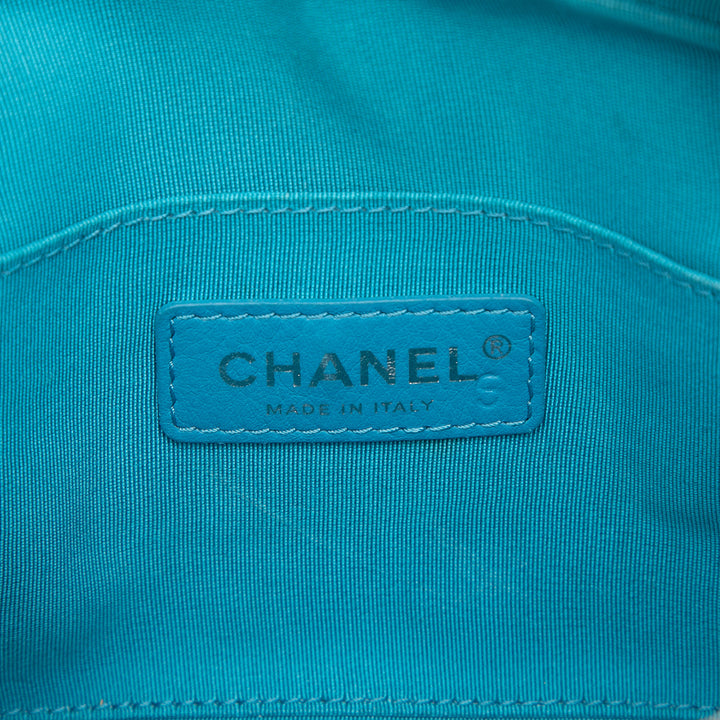 Chanel CC Matelassé Elegant Trim Front Zippé Sac caméra Cuir d'agneau