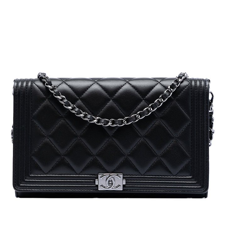 Chanel Matelassé Cuir d’agneau Boy Wallet on Chain