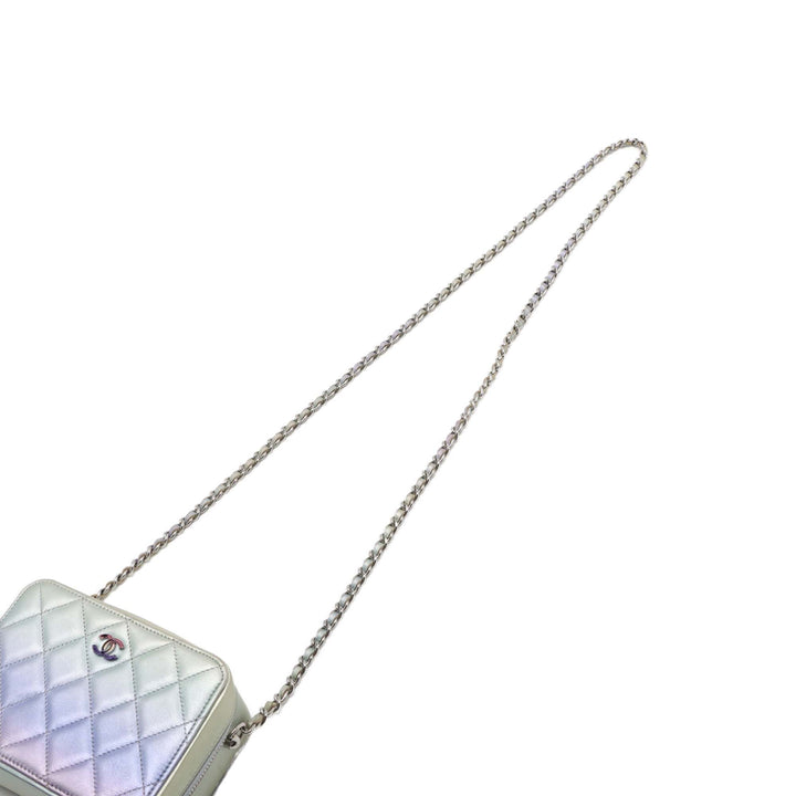 Chanel CC Matelassé Gradient Metallic Cuir de veau Sac caméra
