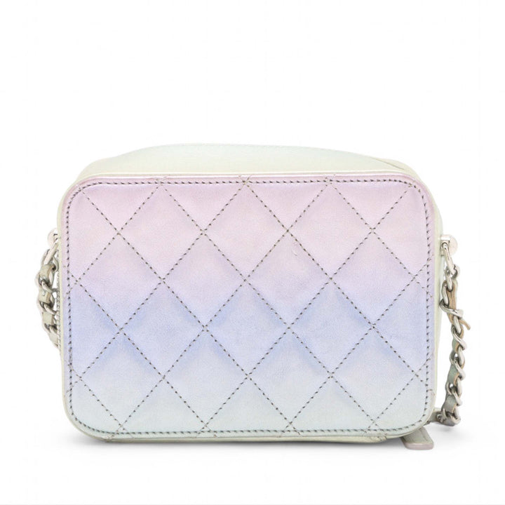 Chanel CC Matelassé Gradient Metallic Cuir de veau Sac caméra