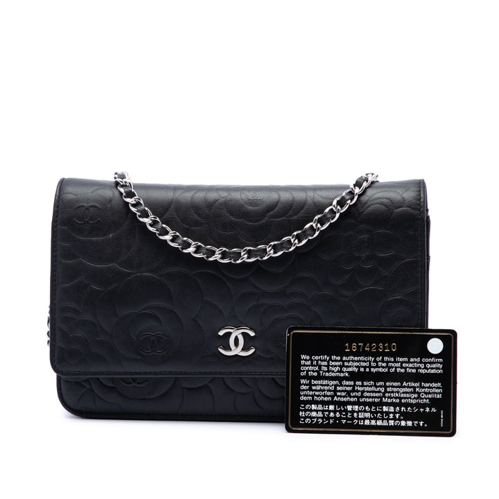 Chanel CC embossé Camellia Wallet on Chain Cuir d'agneau Noir