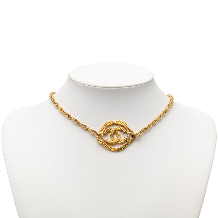 Chanel CC plaqué Rond Pendant Collier Métal